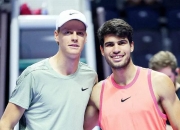 开云下载-包含日本网球队逆转意大利网球队，费德勒完成帽子戏法的词条