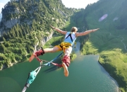 开云官网-孤胆英雄的加冕礼，布伦森绝境爆发，勇士终结骑士神话