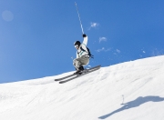 开云体育入口-绝境之翼，戈贝尔压力下的觉醒与老鹰逆袭公牛的启示