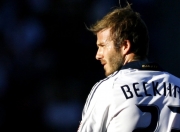 开云体育平台APP-2026世界杯之夜，伦纳德对手完全无解，当篮球巨星踏入足球圣殿