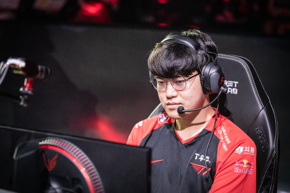 关于G2绝地反击T1，Gumayusi送出助攻的信息