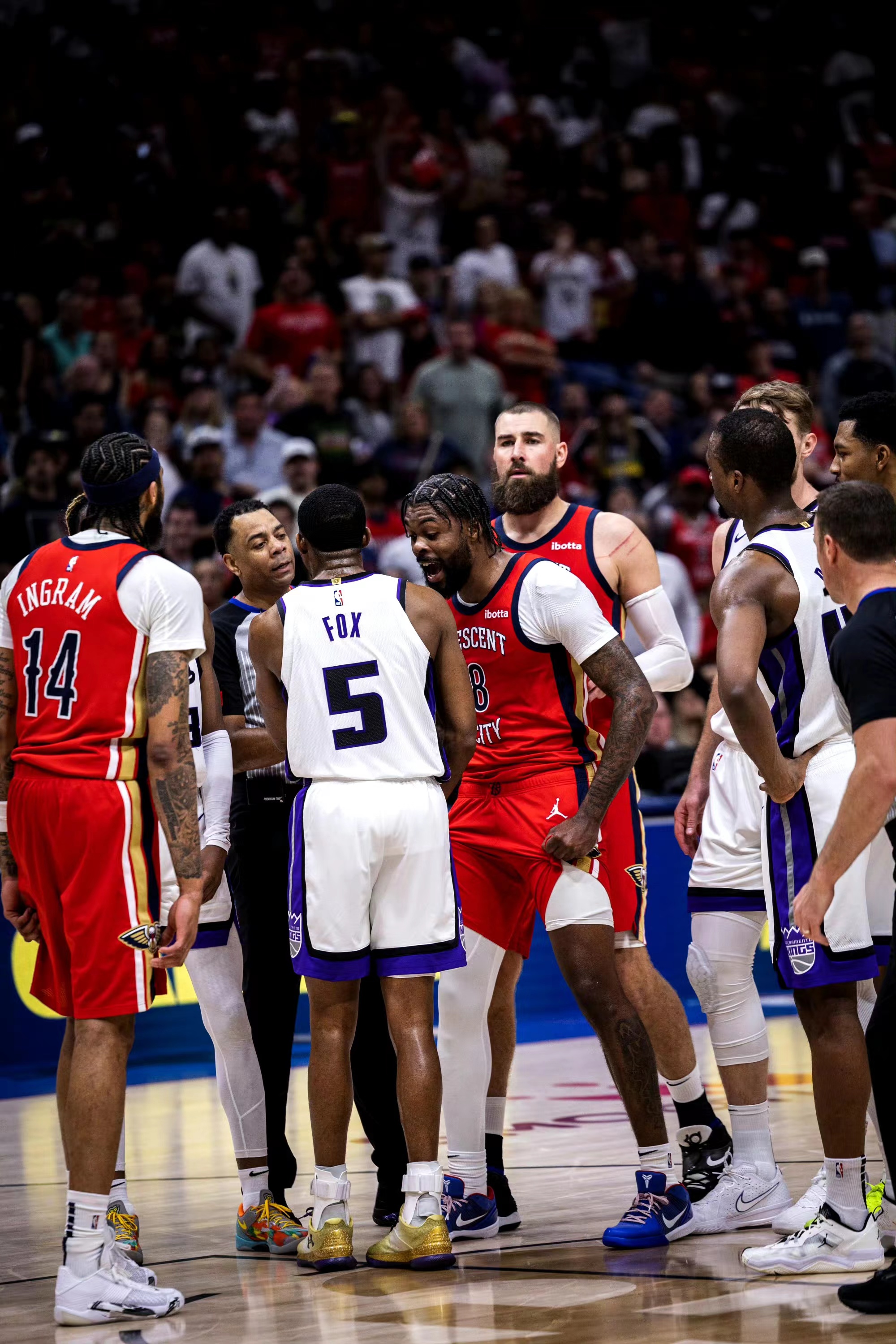 鹈鹕在客场力克黄蜂，英格拉姆全场高效作战