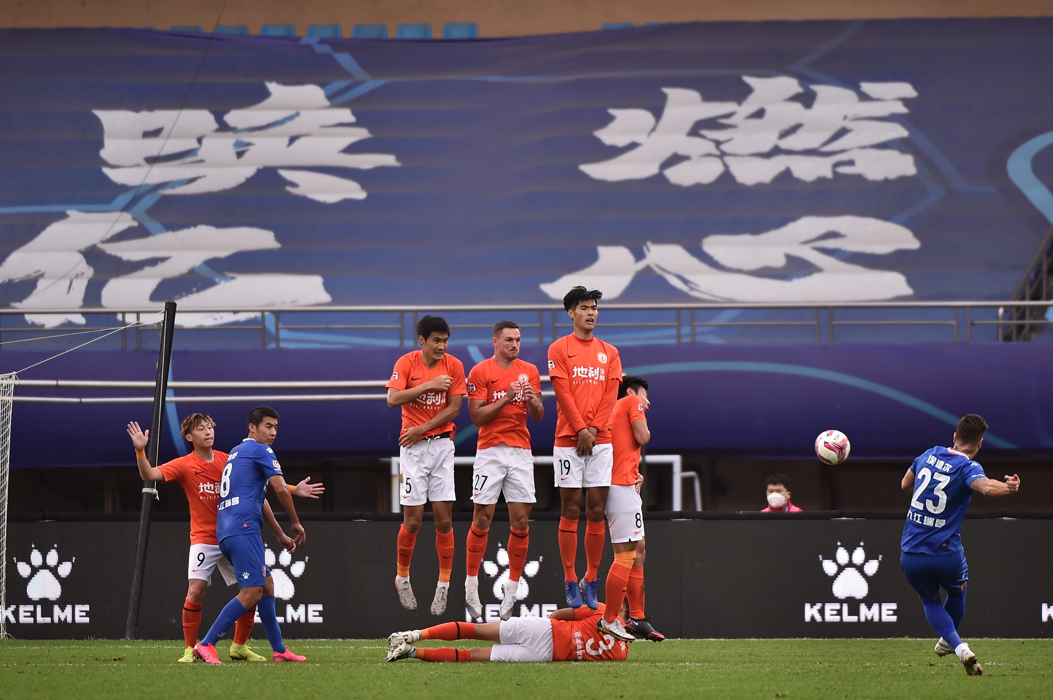 关于江西联盛客场逆转,缓解保级压力的信息 关于江西联盛客场逆转,缓解保级压力的信息