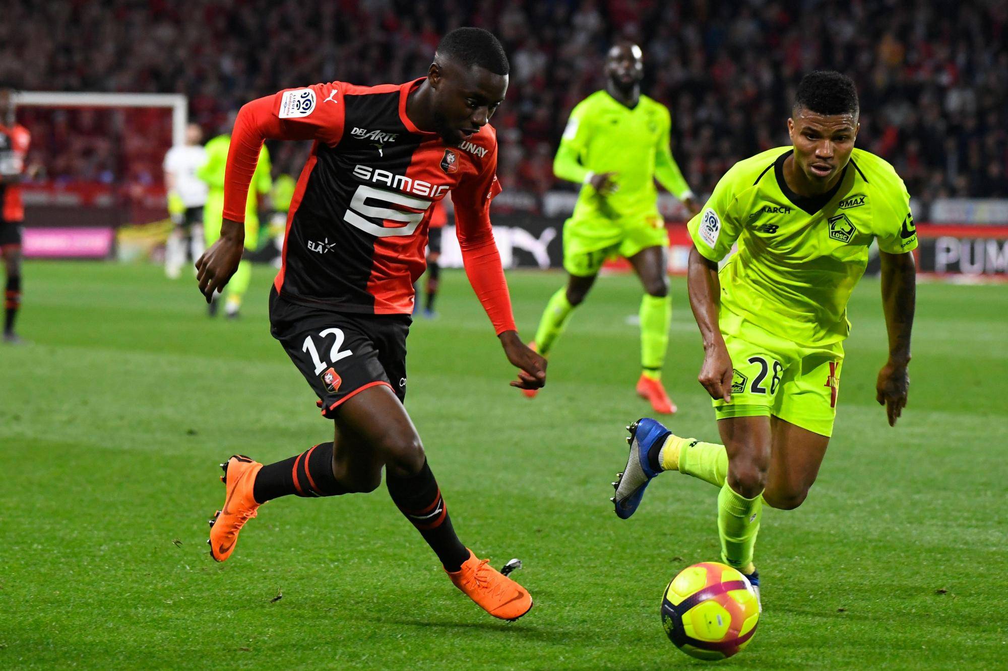 关于弗赖堡客场遭遇惨败，连续失利局面不乐观的信息