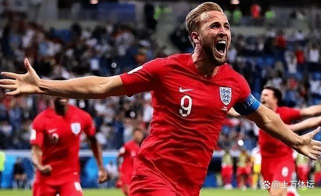 英格兰队大胜匈牙利，豪取三分