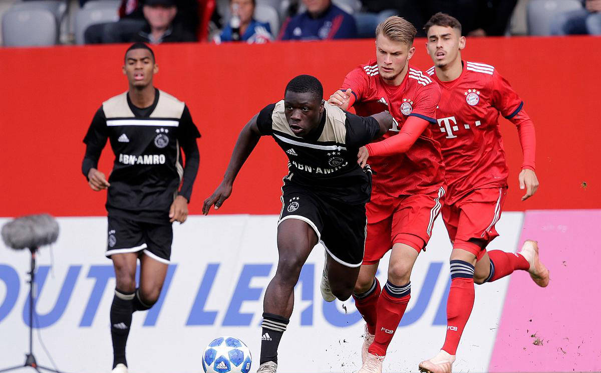 柏林赫塔战胜不伦瑞克进一步领先的简单介绍