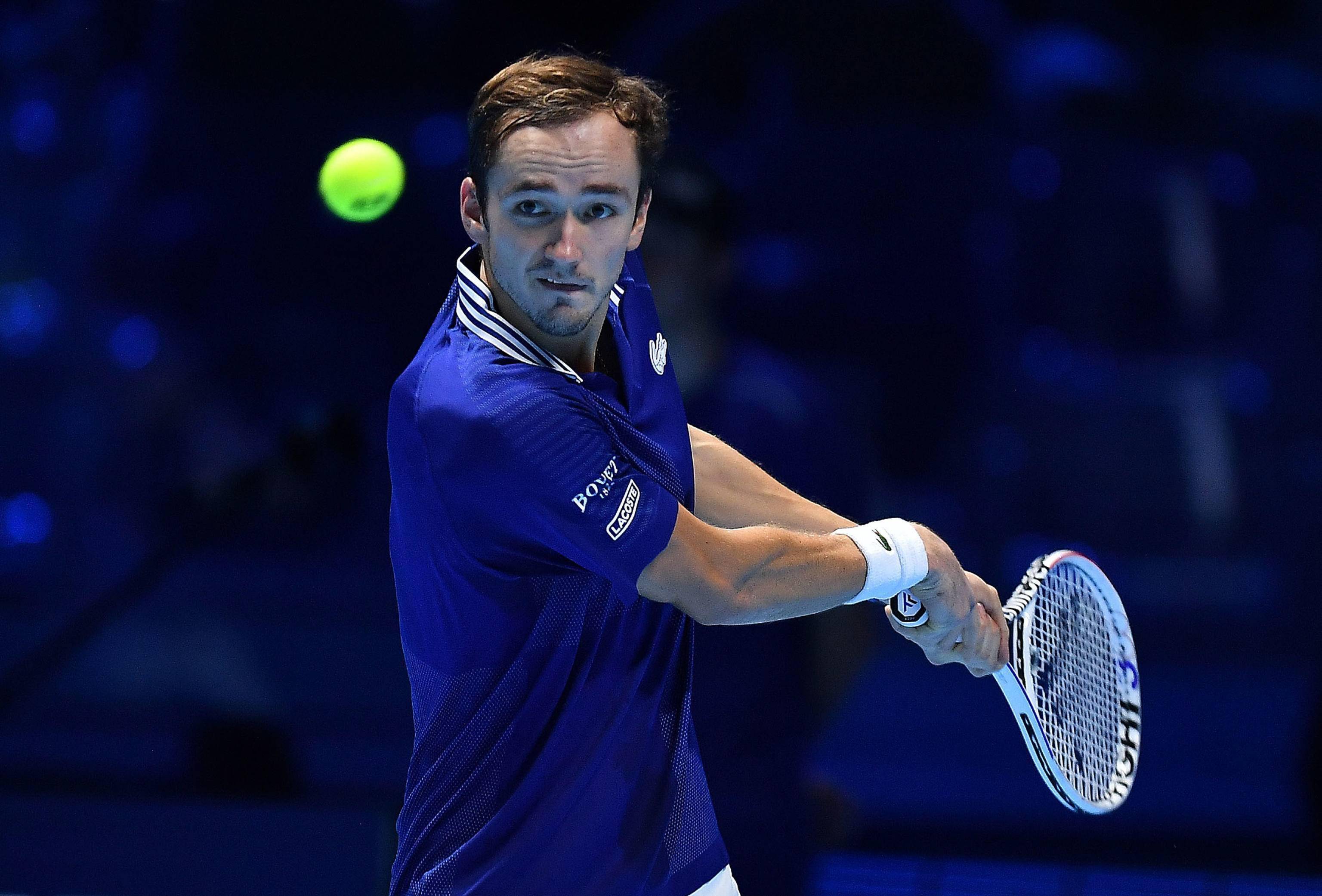 关于英国网球队横扫意大利网球队,梅德韦杰夫关键制胜的信息 关于英国网球队横扫意大利网球队,梅德韦杰夫关键制胜的信息