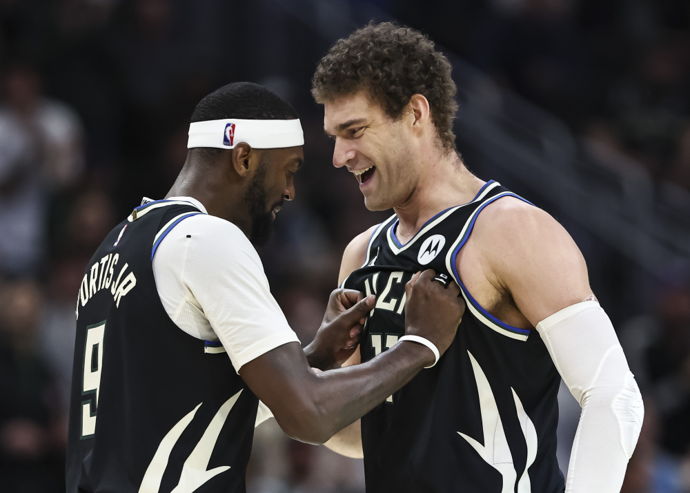 雄鹿险胜76人，汉密尔顿统治全场