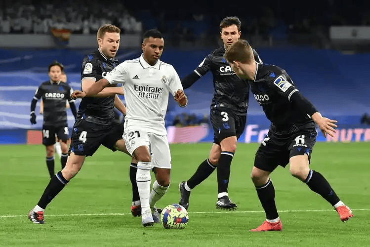 关于马德里双雄对决，皇家马德里力挫竞技的信息