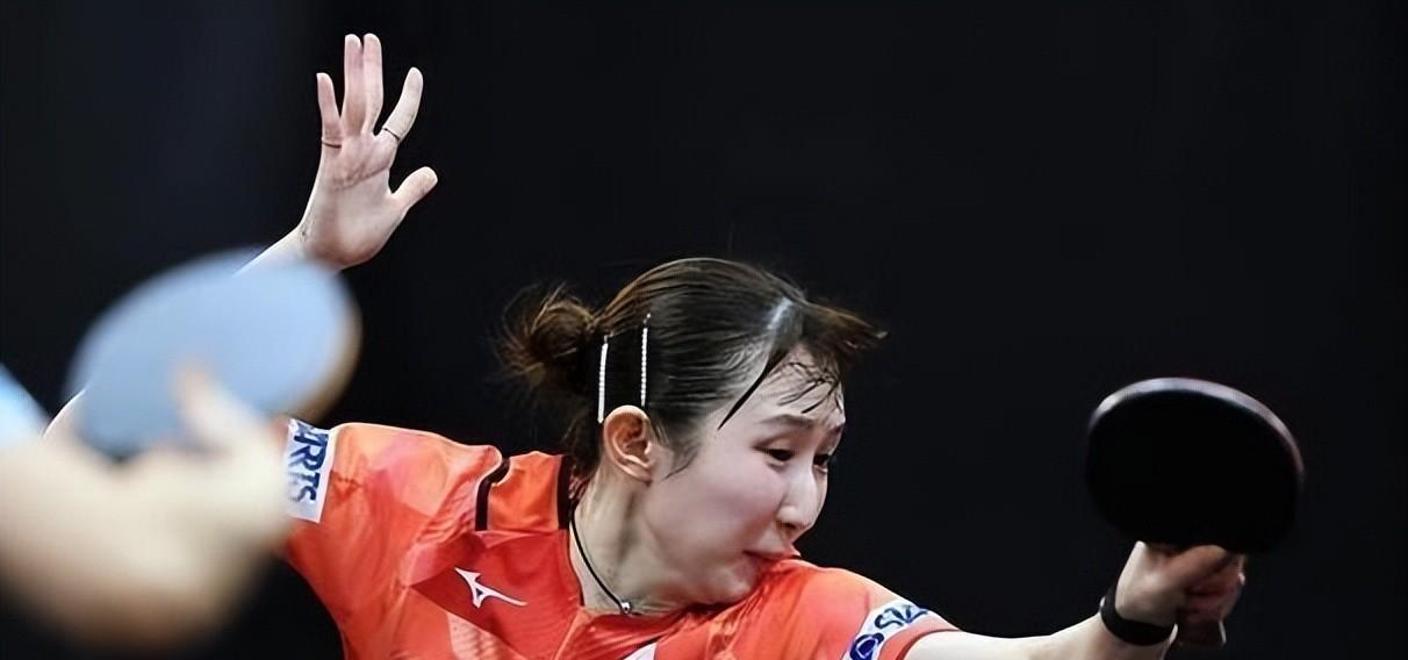 劲敌对决：女足球队胜负未定的简单介绍