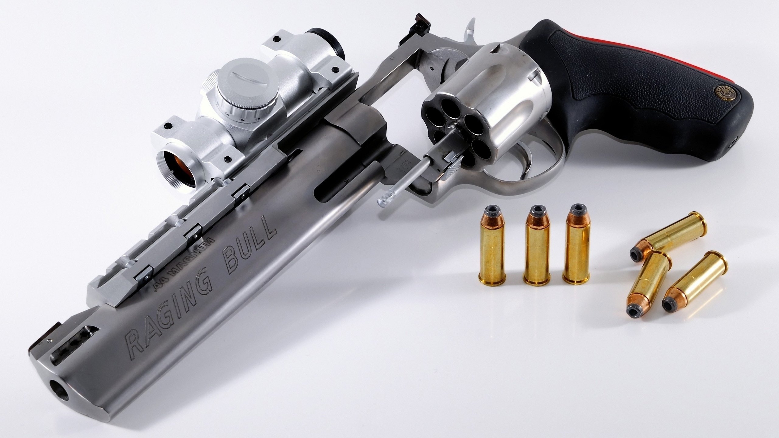 地缘棋局与绿茵战场,伊朗收割芬兰,凯塞多如何成为关键先生?